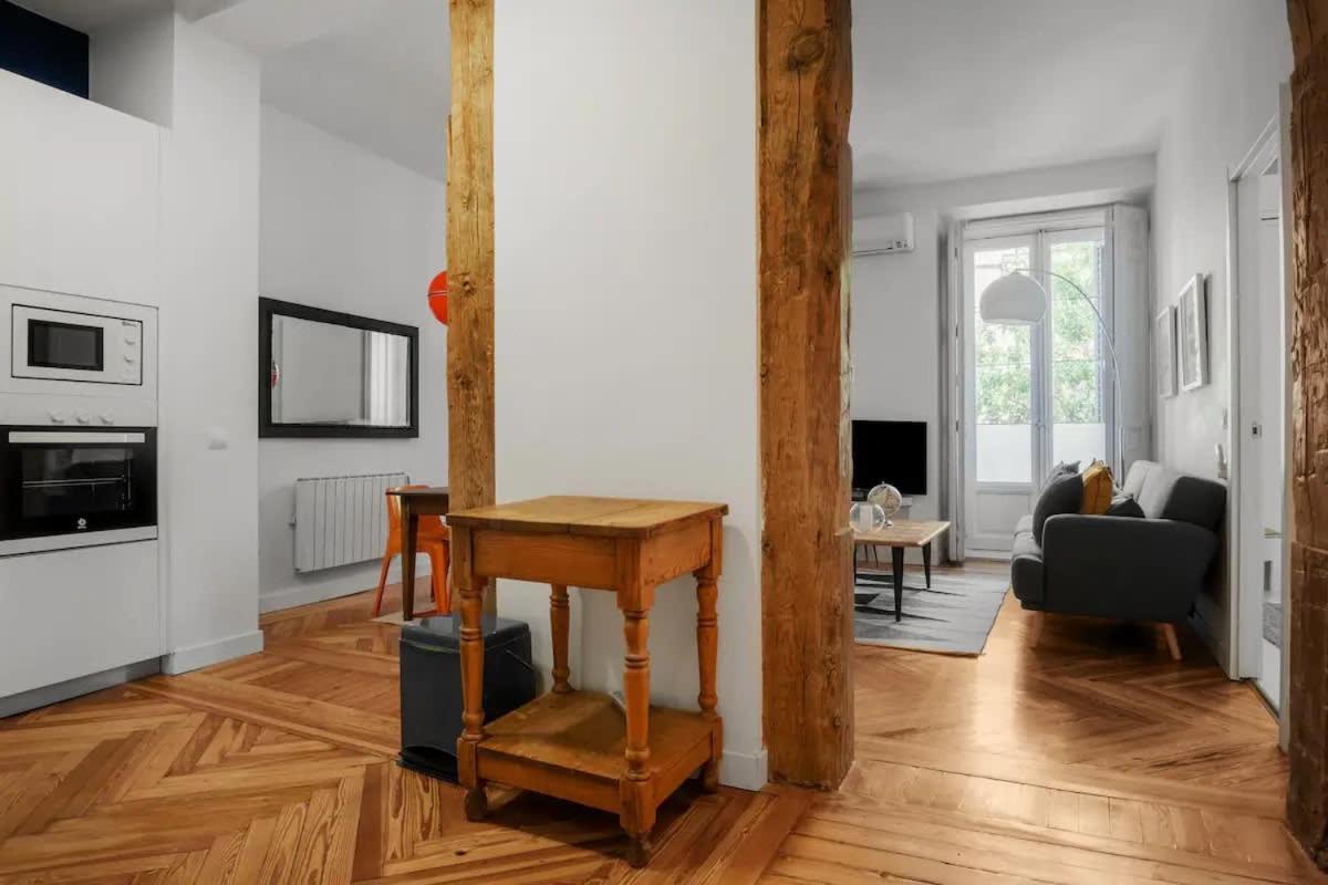 Апартаменты Stylish Private Flat San Miguel Мадрид Экстерьер фото